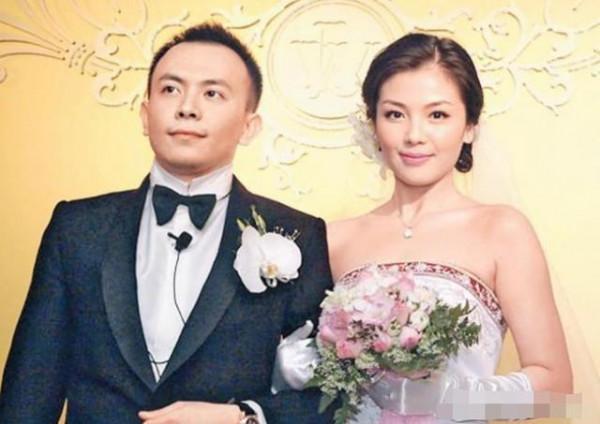 10對閃婚的明星，大多人情史複雜，最短的才3天就領證