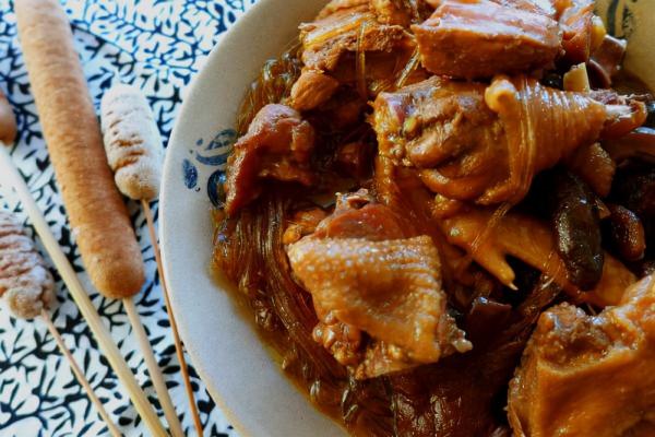 東北特色美食:小雞燉蘑菇!詳細做法來了,附帶步驟圖,趕緊收藏 東北特色美食:小雞燉蘑菇!詳細做法來了,附帶步驟圖,趕緊收藏