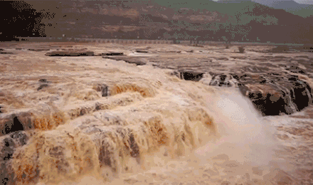 長江和黃河都白白流入大海，我國那麼缺水，為啥不築壩徹底利用？