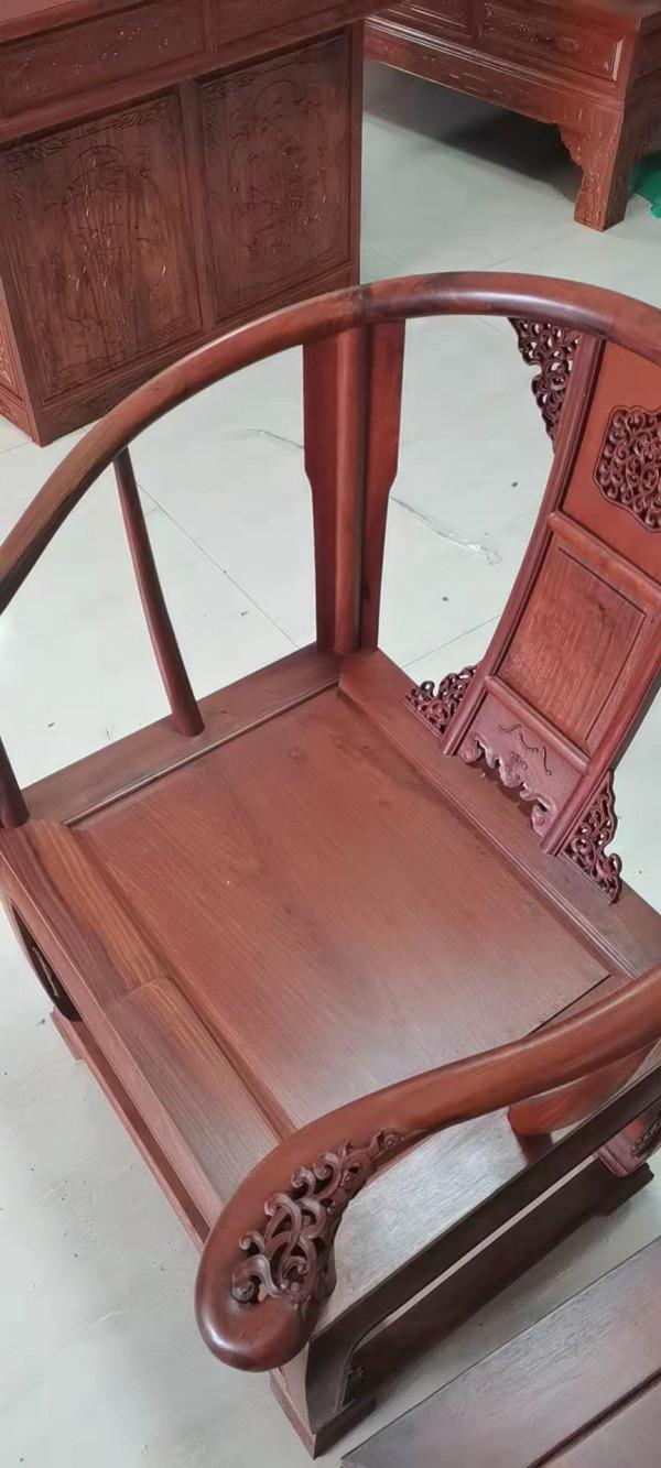 4900緬甸花梨兩拼皇宮椅三件套今日先發部分，大家看值不值？