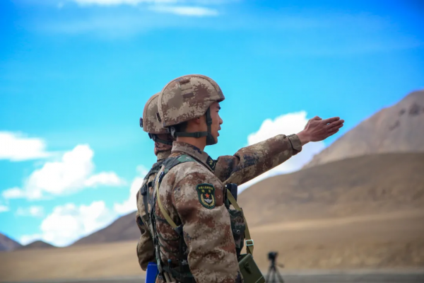 精準打擊！直擊高原迫擊炮實彈射擊現場