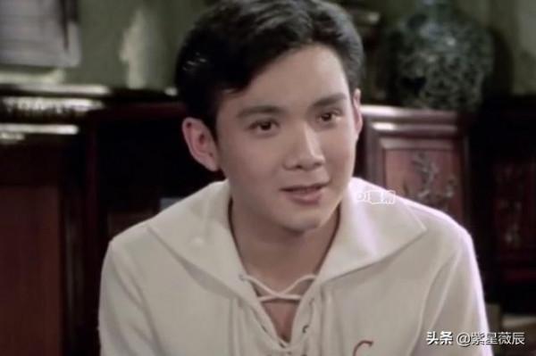 80年代《蝦球傳》的倆英俊少年：靠“顏值”紅遍全國，後來怎樣？