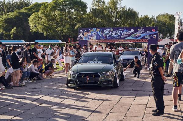 「活動聚會」世界公園潮車節 低趴改裝車一次看個夠