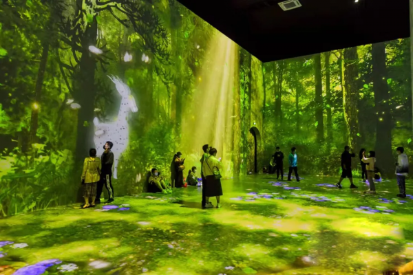 漢服換裝、花鈿上裝、團扇DIY......這個中秋，驚豔了全城