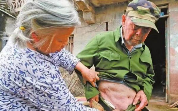 91歲老兵深藏功與名:曾一人消滅400敵軍,退伍後不求榮耀 91歲老兵深藏功與名:曾一人消滅400敵軍,退伍後不求榮耀