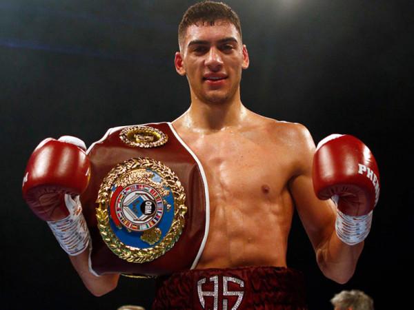 面對對手斯基特的威脅，英國超次中量級新星謝拉茲冷靜應對