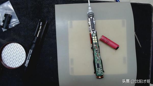 飛利浦HX9332電動牙刷維修——滿血復活 飛利浦HX9332電動牙刷維修——滿血復活