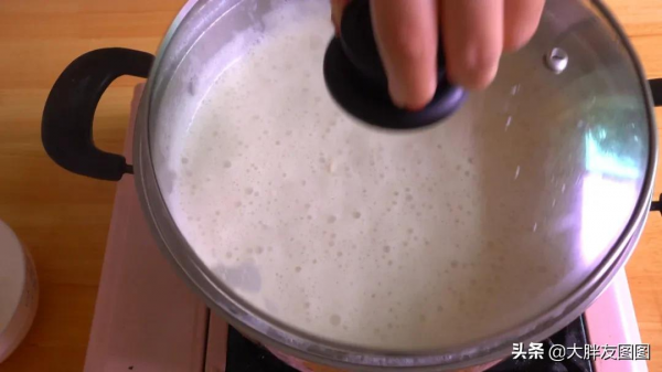 沒有石膏,沒有內脂,一種常見的調味料就能點出豆腐 沒有石膏,沒有內脂,一種常見的調味料就能點出豆腐