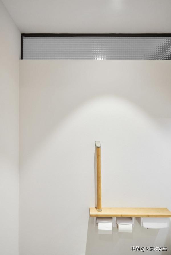 44歲的阿姨，與母親同住，兩人把家佈置得溫馨美好，適合居家養老