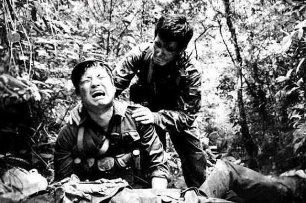 對越反擊戰，重傷戰士顛覆醫學，心中只有一個念頭：回祖國再死