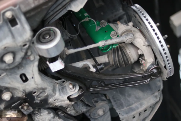 怪獸修車：翻新一輛&quot;破舊&quot;的二手福特探險者，最終&quot;舊車&quot;變新車