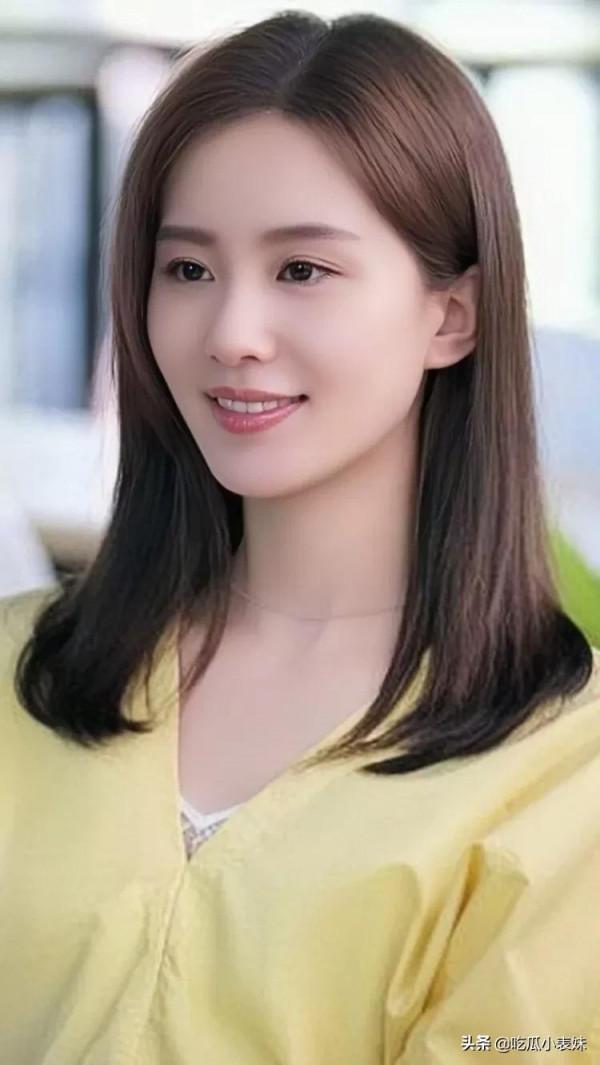 劉詩詩，天生麗質，知性優雅，你心動了嗎？