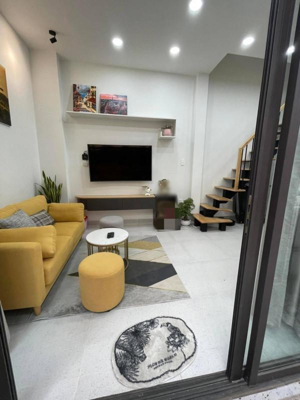 佔地28㎡老房，掛了3年沒賣掉，重灌2層變3層，留給女兒自住挺好