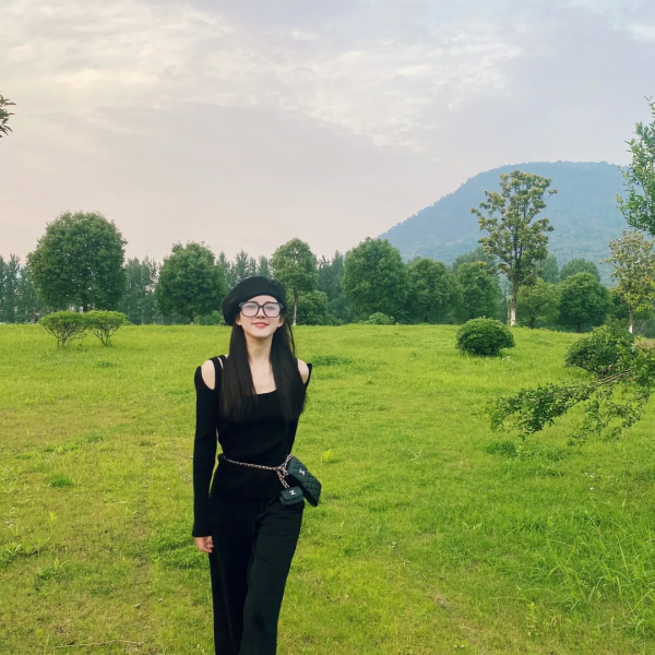 158cm的趙露思，照她這麼穿，沒人能甜過你