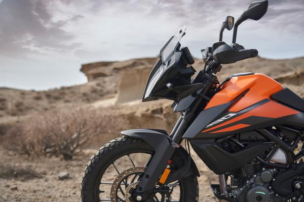 KTM 390 ADVENTURE標準版上市