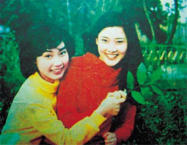 8對“抱團掙錢”的姐妹花，個個有錢，李冰冰姐妹身家超10億