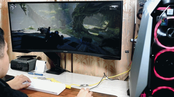 這鍵盤玩上就不想鬆手，平民好價，軸體熱插拔，還有RGB