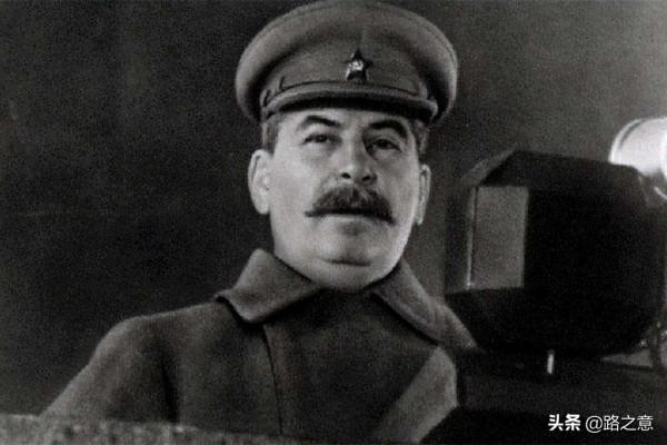 柏林，諸盟國都想親手攻陷，為何艾森豪威爾卻慷慨地讓給斯大林？