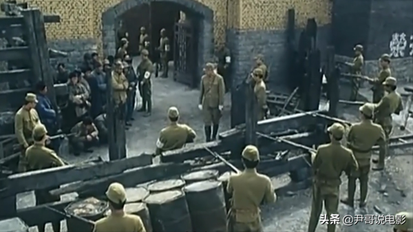 這部真事改編的動作片，殺鬼子乾脆利索大快人心，李幼斌太顛覆了