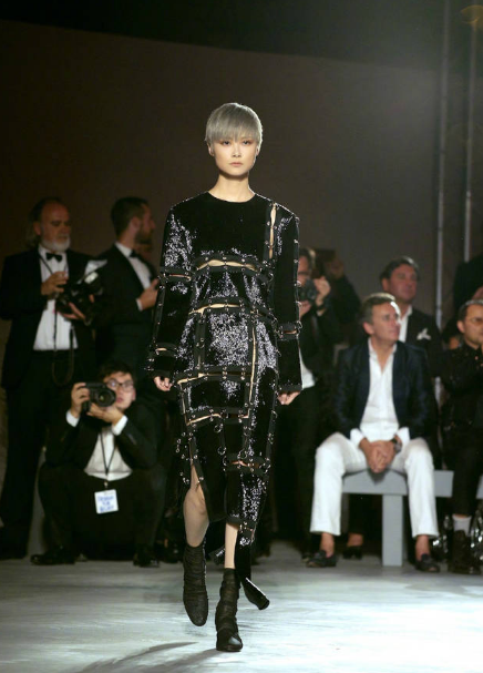 畸形歌壇何時休？這些歌手看似很紅火，其實根本沒有代表作