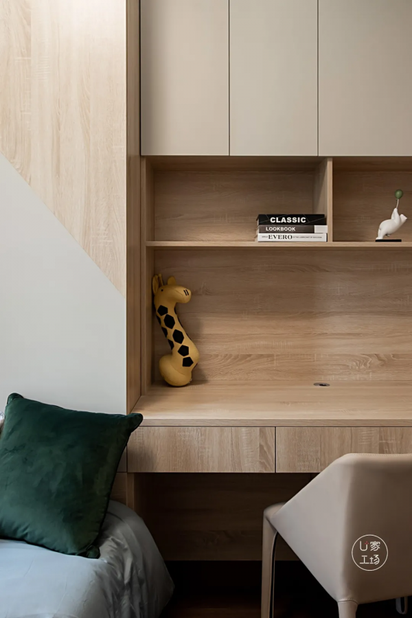 花13W僅做軟裝?以真皮+天鵝絨打造天湖灣149㎡三代同堂之家 花13W僅做軟裝?以真皮+天鵝絨打造天湖灣149㎡三代同堂之家