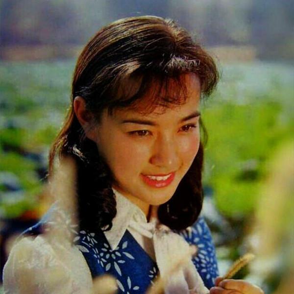 娛樂圈40年審美變遷，為什麼再也沒有李嘉欣這樣的大美人了？