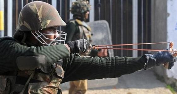 這不是“糞叉子”嗎?印度開發新型單兵武器,想在邊境戰勝解放軍 這不是“糞叉子”嗎?印度開發新型單兵武器,想在邊境戰勝解放軍