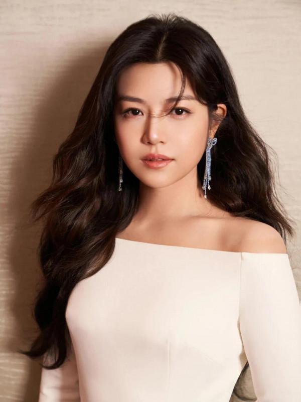 陳妍希優雅又迷人