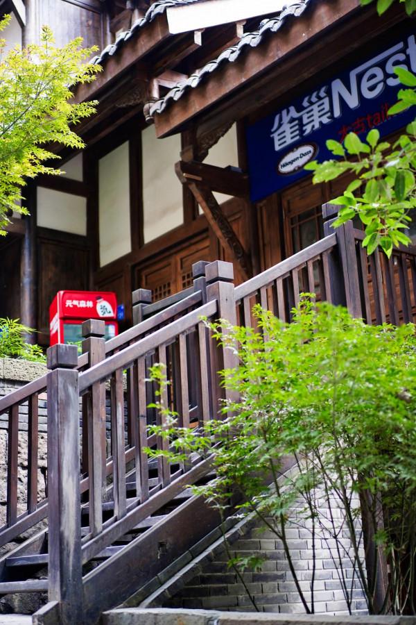 重慶十八梯涅槃重生，國慶遊客人山人海，堪稱重慶版清明上河圖