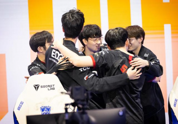 索愛SH39遊戲藍芽音箱,營造濃厚電競氛圍,陪你暢玩一整天 索愛SH39遊戲藍芽音箱,營造濃厚電競氛圍,陪你暢玩一整天