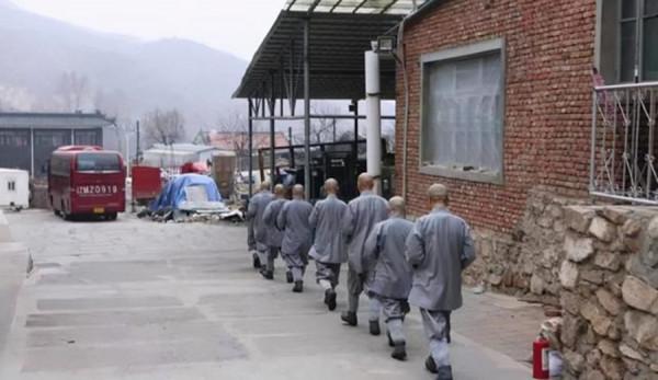 東北純正尼姑廟，一天一頓飯，不搞旅遊，不收門票，定期外出化緣