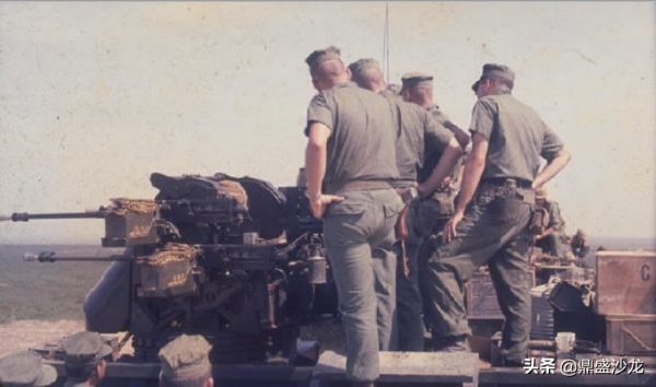 美軍快要淘汰的M42防空高炮，意外在越南戰爭中大放異彩