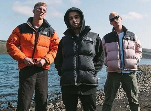 羽絨服，為什麼中老年喜歡波司登，年輕人愛穿北面？來聽聽大實話