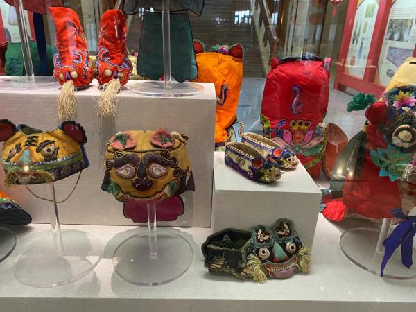 過新年 看新展 虎虎生福祝福您