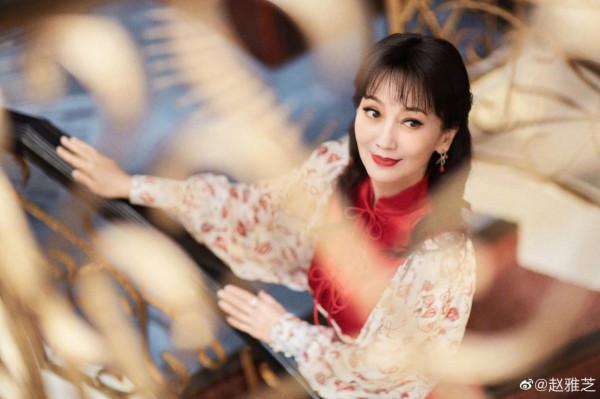 看到鶴髮童顏的田華和謝芳，方知接受自然衰老才是對女星之大考驗