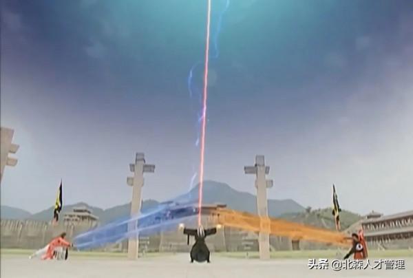 論HR，我只服雄霸