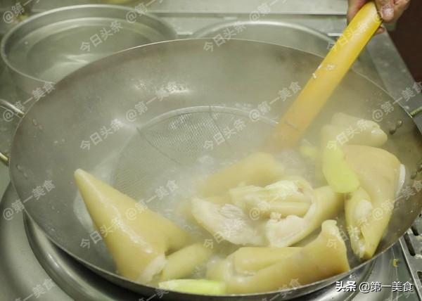 過年必吃的4道硬菜，提前做好，吃時熱一熱，越熱越香，省事