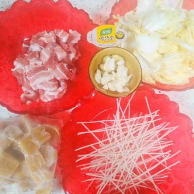 白菜五花肉燉凍豆腐粉條.「濃湯寶版」