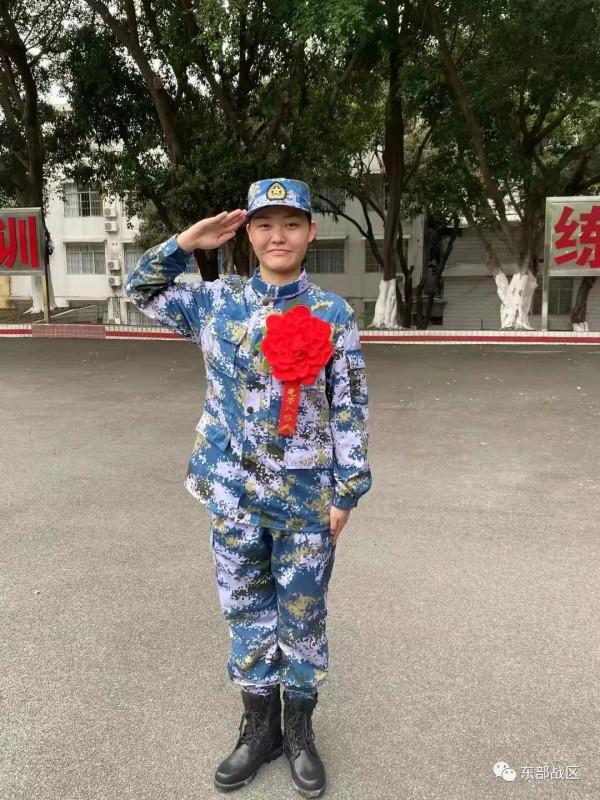 3個女新兵黨員，成為&OpenCurlyDoubleQuote;最亮新星&rdquo;