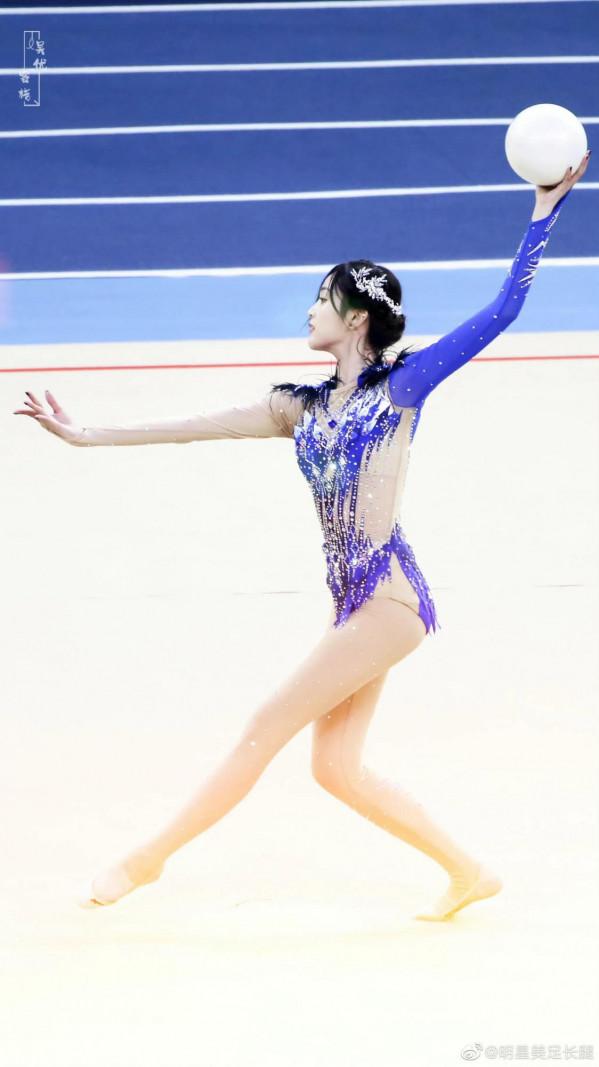 吳宣儀 體操精靈優雅美麗(大圖) 吳宣儀 體操精靈優雅美麗(大圖)