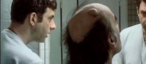 被困在法國機場18年的伊朗男子從未離開的隱情