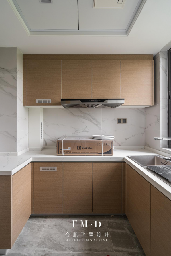 同一棟樓，上下2家一起精裝改造，等交了房，我也問問鄰居可同意