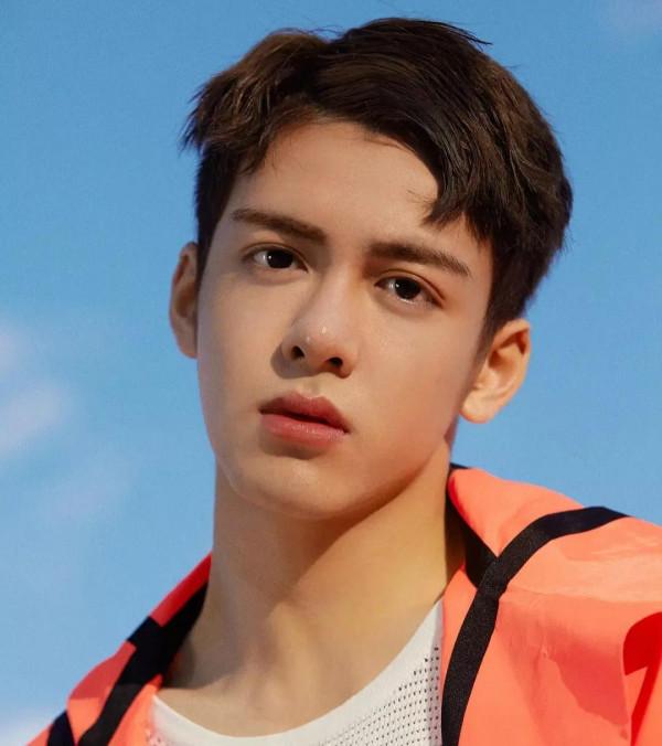 高不成低不就的11個帥氣男星，個個潛力股，誰是下一個“任嘉倫”