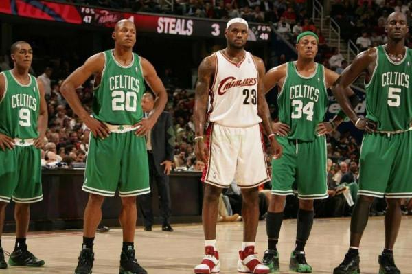 詹皇馳騁18載,何時榮歸故里? 詹皇馳騁18載,何時榮歸故里?