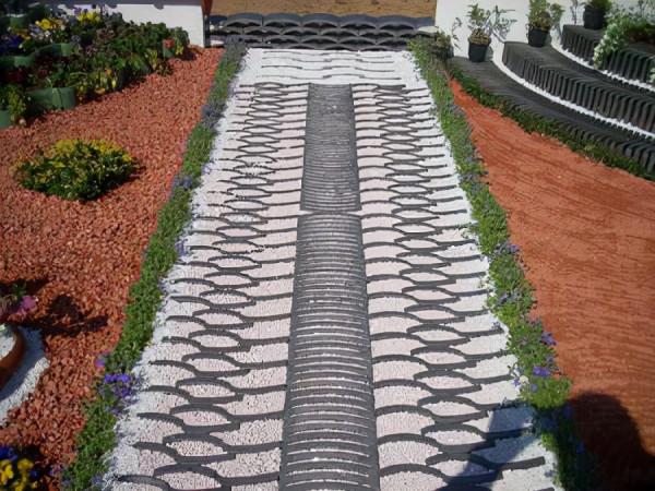 小小瓦片，美翻庭院