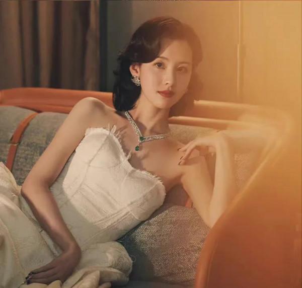 南航校花陳都靈 當年力壓奶茶妹妹 南航校花陳都靈 當年力壓奶茶妹妹