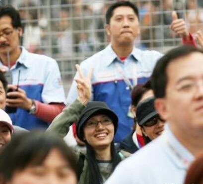 袁泉：嫁給同學夏雨，是公婆和老公的調和劑，解開老公多年的心結