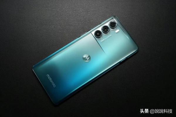 摩托羅拉edgeS30配置速看：驍龍888plus+5000mAh電池，只要1999元