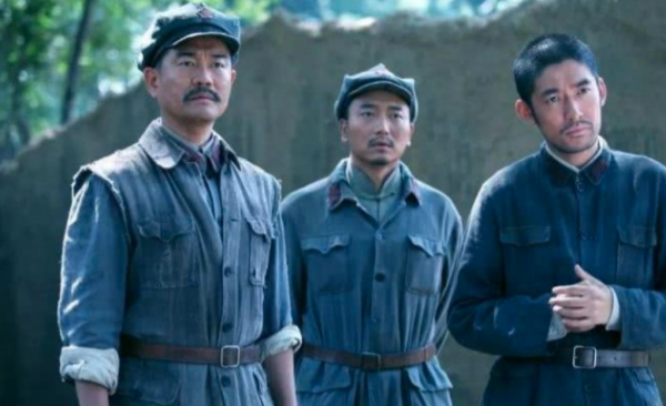 1958年，湖南一撿糞老漢，因一封信暴露身份，領導：他是開國將軍