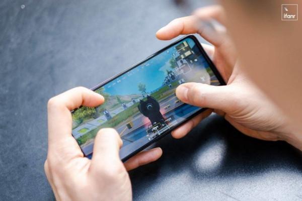 為什麼任天堂、三星都不讓你撕掉「螢幕出廠膜」？